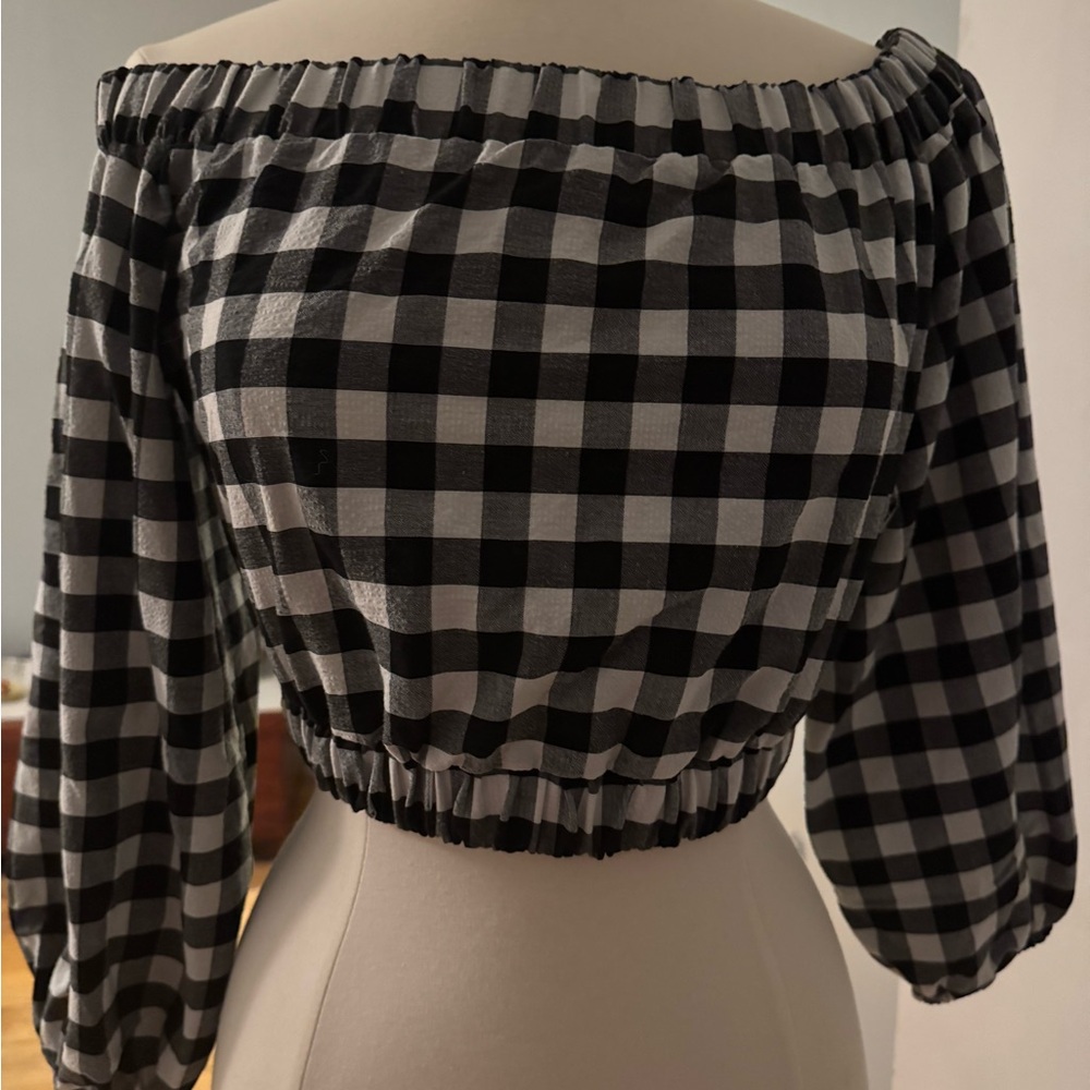 Off shoulder Free People S Black and White Checkered Off-Shoulder Top